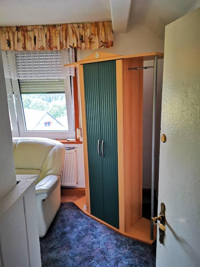 Gehlberger Landhaus Am Schneekopf / Ferienwohnung Suhl Dış mekan fotoğraf