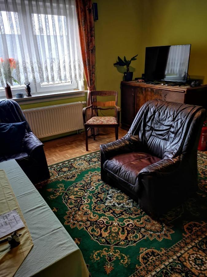 Gehlberger Landhaus Am Schneekopf / Ferienwohnung Suhl Dış mekan fotoğraf